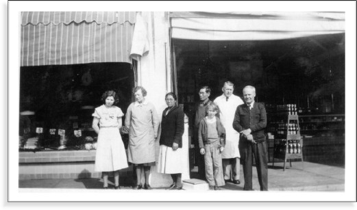 Las Tiendas Market, San Marino,
California
